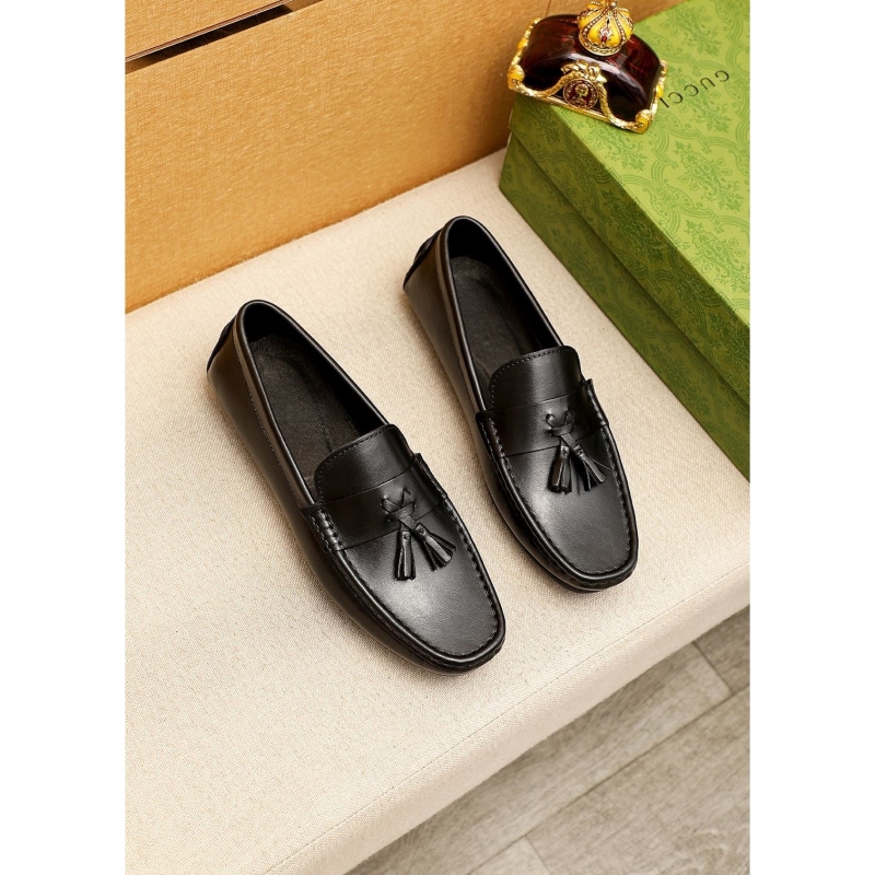 G*u*i leather shoes